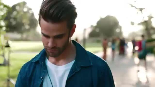 Jessie J - Flashlight