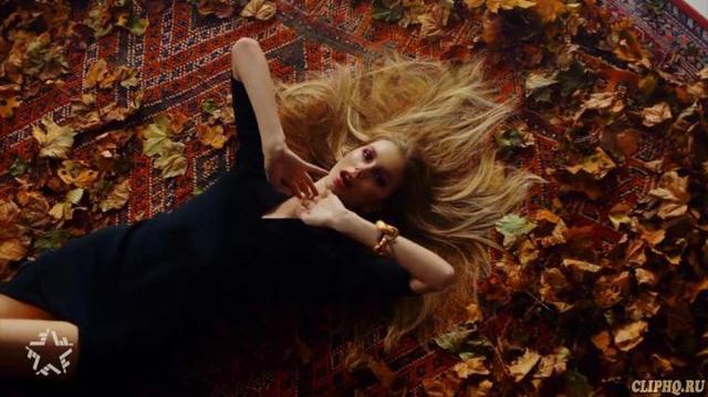 Sasha Holiday - Chameleon