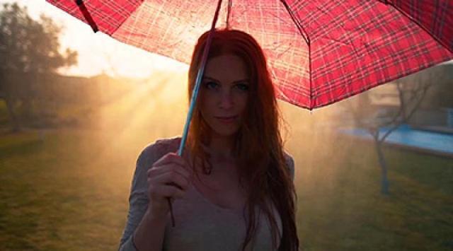 Two Magics - Barfub im Regen