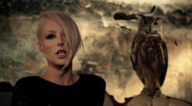 Emma Hewitt - Foolish Boy