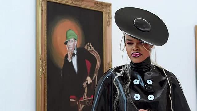 Missy Elliott - Throw It Back