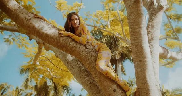 SOFI TUKKER and John Summit - Sun Came Up