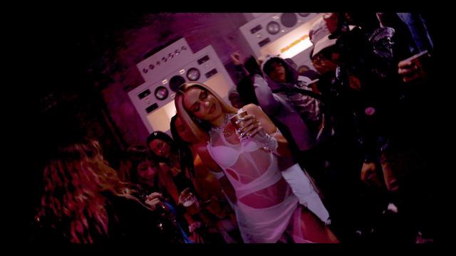 Bad Gyal - Slim Thick