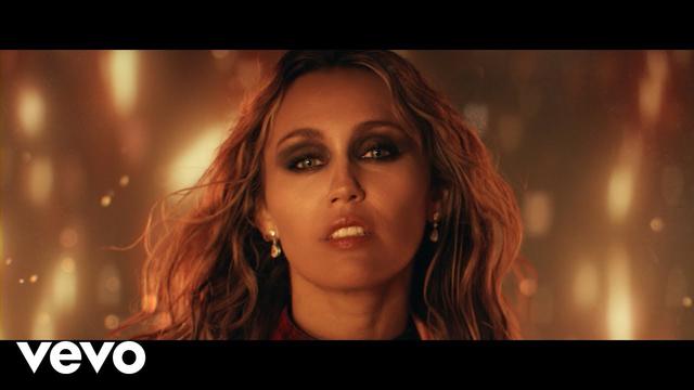 Miley Cyrus - Dream As One