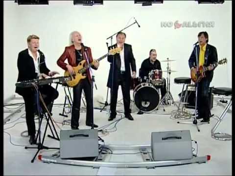 ВИА Поющие сердца - В реку смотрятся облака