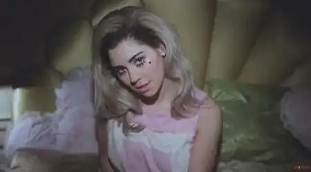 Primadonna Girl - Marina And The Diamonds