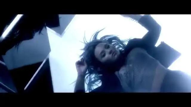 Demi Lovato - Neon Lights