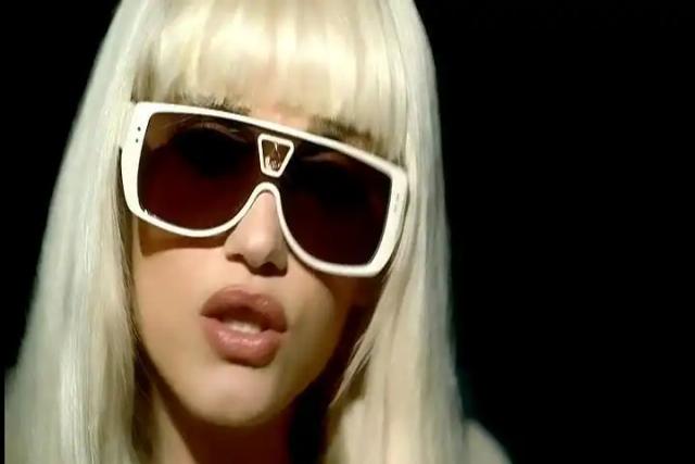 Gwen Stefani - Wind It Up