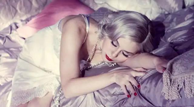 Colette Carr - Play House