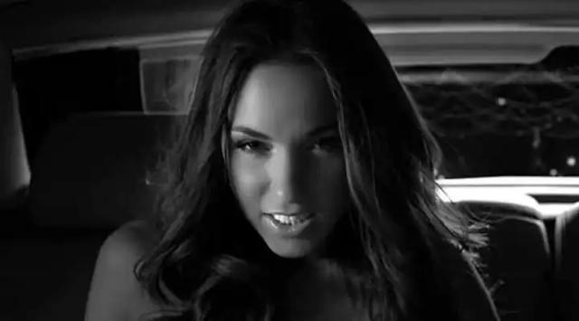 Мона - Грани