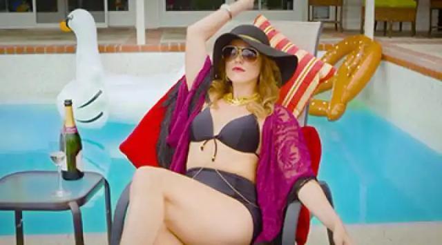 Melanie Taylor - Money