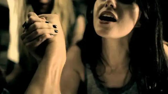 Blood Red Shoes - In Time To Voices