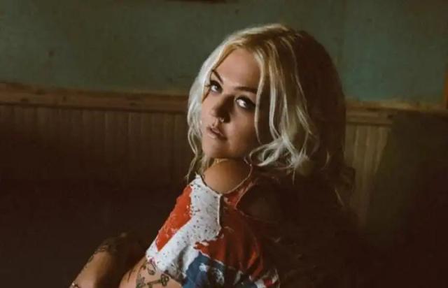 Elle King - America\'s Sweetheart