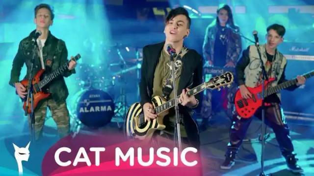 Alarma - Young and Free