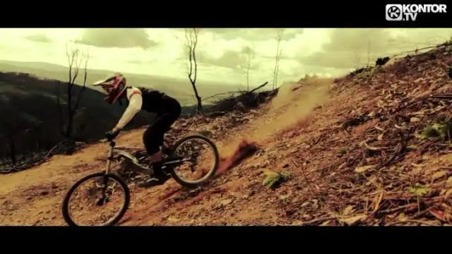 Diogo Menasso and Eurico Lisboa ft. D-Ro - Speed Of Sound