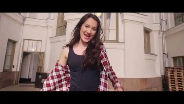 Mondelia - Little Bit Better