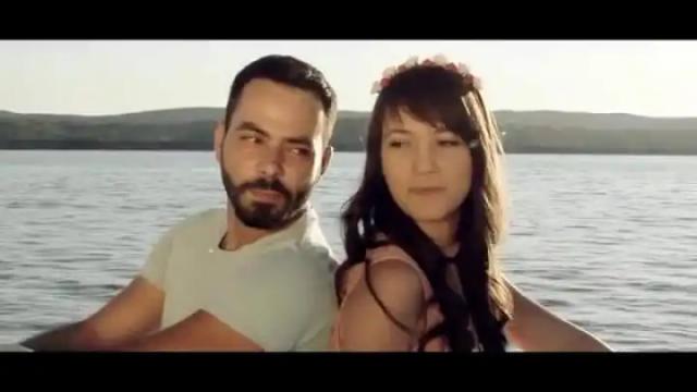 Laura Arabo - Carousel