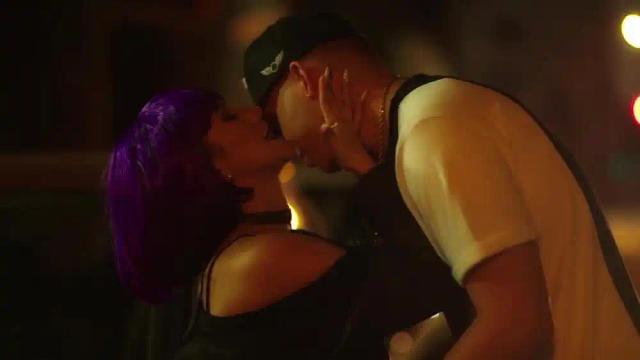 Yoi Carrera - Purpura