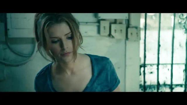 Anna Kendrick - Cups