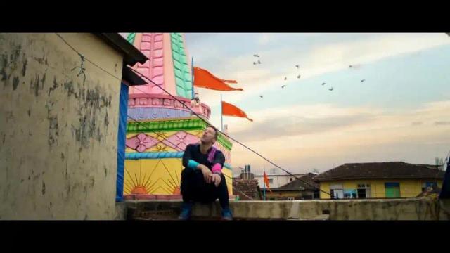 Coldplay - Hymn For The Weekend