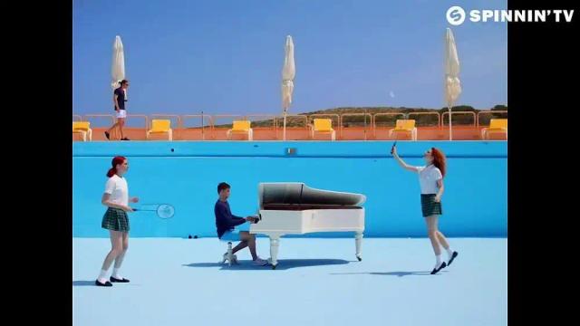 Mike Williams - Give It Up