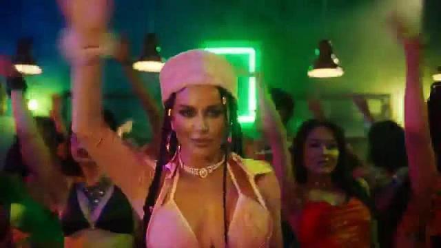 Jah Khalib and Artik and Asti - МамаМия