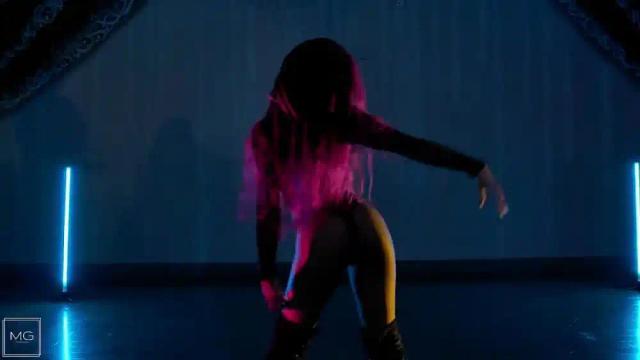 MELISSA BARLOW - CAN I