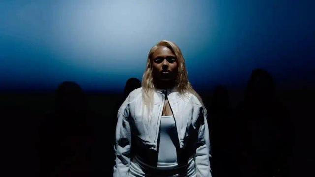 Clara Charlotte - Emotions