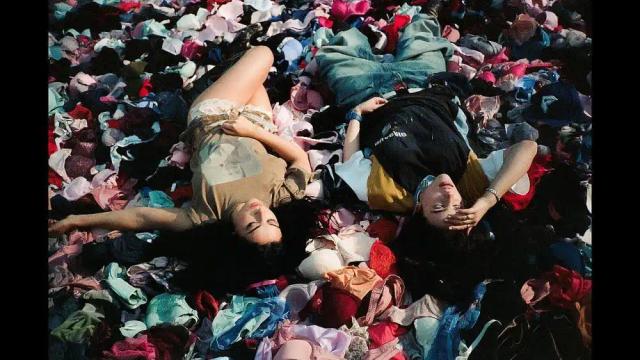 Charli xcx - Guess featuring Billie Eilish