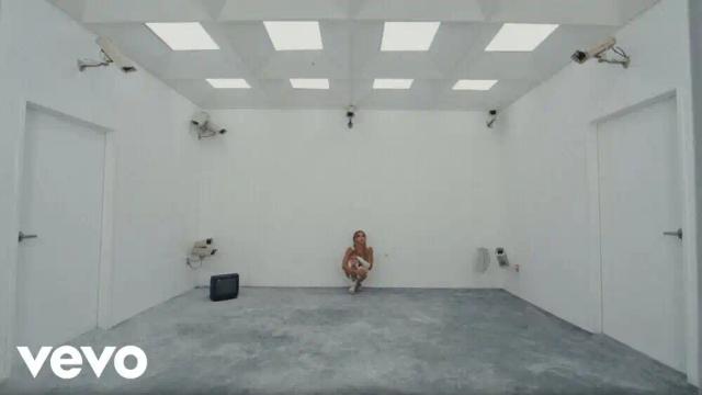 Tinashe - Cross That Line