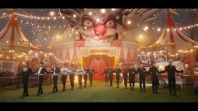 Stray Kids - CIRCUS