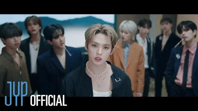 Stray Kids - CHILL