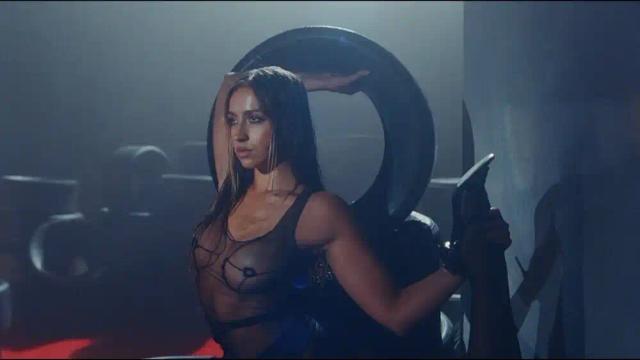 Tate McRae - Just Keep Watching