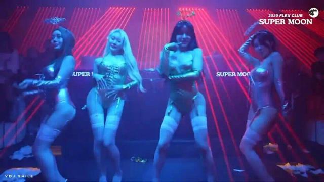 Julius Novoxrona - Giv Me Kiss