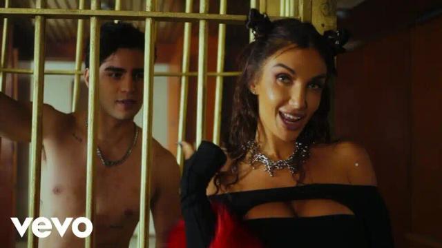 Elettra Lamborghini - Miaw Wau