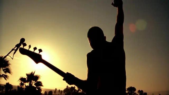 Red Hot Chili Peppers - The Adventures of Rain Dance Maggie