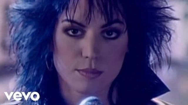Joan Jett, the Blackhearts - I Hate Myself for Loving You