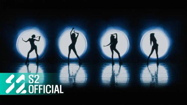 KISS OF LIFE - Who is she