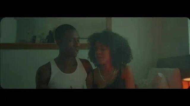 Tinie Tempah ft. Nea - Chasing Flies