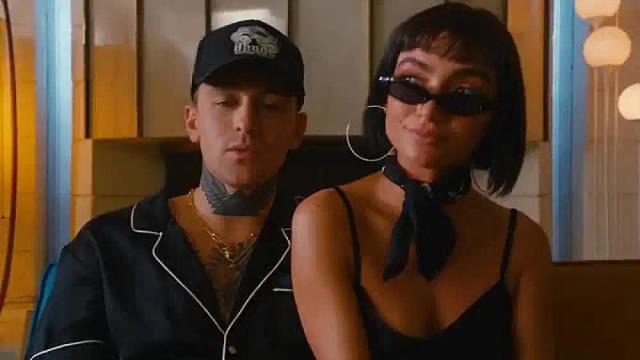 Arizona Zervas - ROXANNE